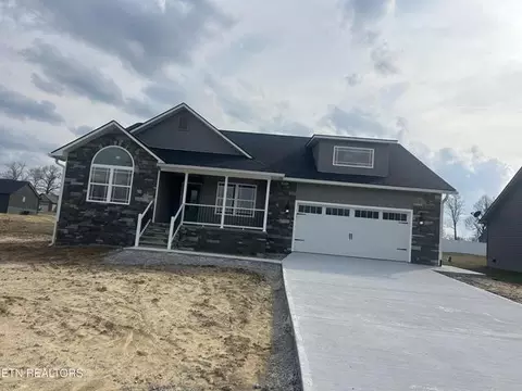 815 Colby Cir, Crossville, TN 38571