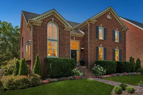 203 Kensington Park, Nashville, TN 37215