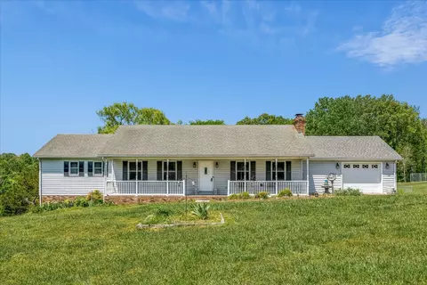1323 York Rd, Clarksville, TN 37042