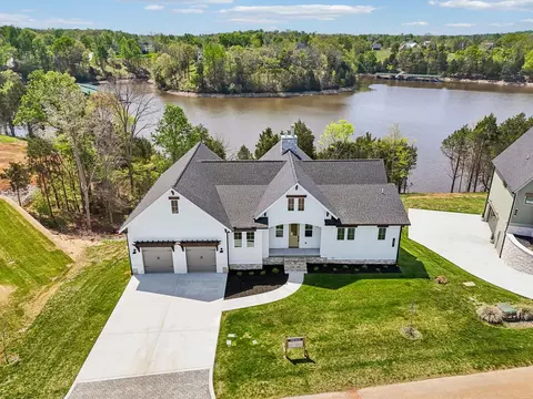 86 Simmons Cir, Winchester, TN 37398