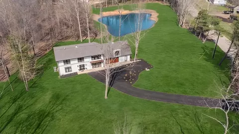 1510 E Piney Rd, Dickson, TN 37055