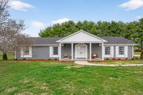 212 Oakland Dr, Sparta, TN 38583