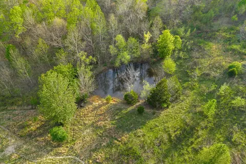 2 Bud Parker Ln, Erin, TN 37061