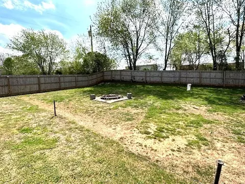Exterior - 102 Cofer Dr, Springfield, TN 37172 photo 3 of 5