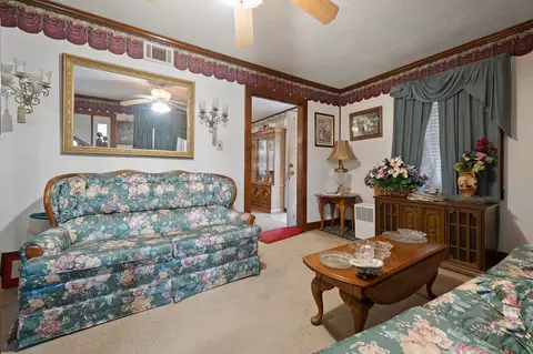 Living - 10185 Scott Lee Rd, Silver Point, TN 38582 photo 3 of 3
