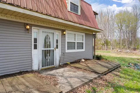 Exterior - 10185 Scott Lee Rd, Silver Point, TN 38582 photo 2 of 5