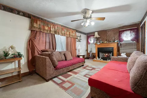 Living - 10185 Scott Lee Rd, Silver Point, TN 38582 photo 1 of 3