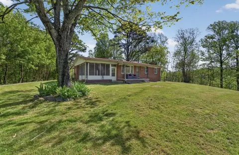 17015 Nashville Hwy, Buffalo Valley, TN 38548