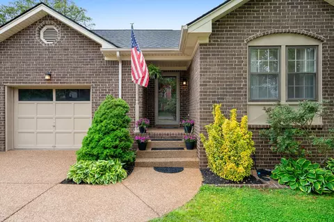 Exterior - 215 Devrow Ct, Franklin, TN 37064 photo 6 of 13