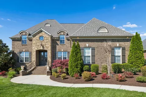 621 Gardenia Way, Murfreesboro, TN 37130