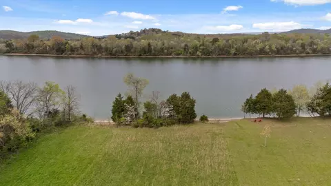 66 Espalier Dr, Decatur, TN 37322