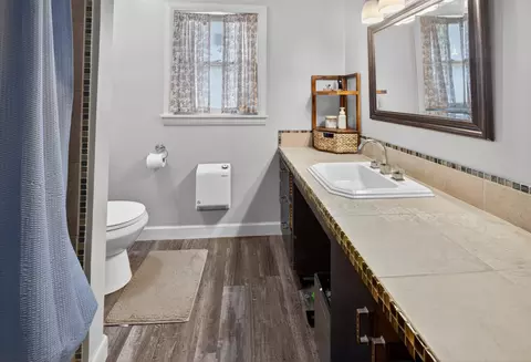 Bath - 145 E Maple St, Dresden, TN 38225 photo 3 of 4