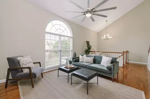 5760 Amalie Dr, Nashville, TN 37211