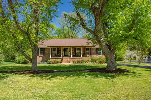 4008 Shenandoah Dr, Columbia, TN 38401