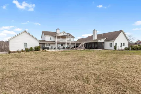Exterior - 1103 Rogues Fork Rd, Bethpage, TN 37022 photo 14 of 36