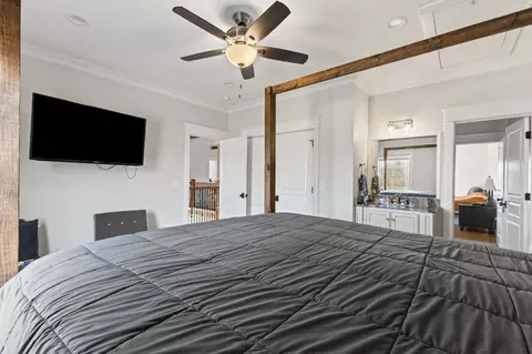 Bedroom - 1103 Rogues Fork Rd, Bethpage, TN 37022 photo 4 of 12