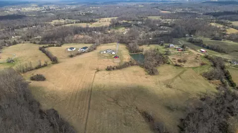 View/Area - 1103 Rogues Fork Rd, Bethpage, TN 37022 photo 8 of 12