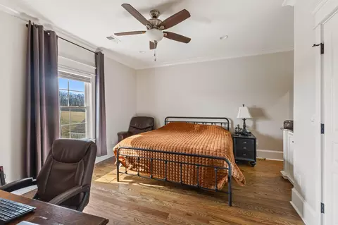 Bedroom - 1103 Rogues Fork Rd, Bethpage, TN 37022 photo 5 of 12