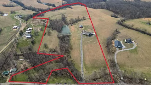 View/Area - 1103 Rogues Fork Rd, Bethpage, TN 37022 photo 3 of 12