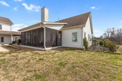 Exterior - 1103 Rogues Fork Rd, Bethpage, TN 37022 photo 31 of 36