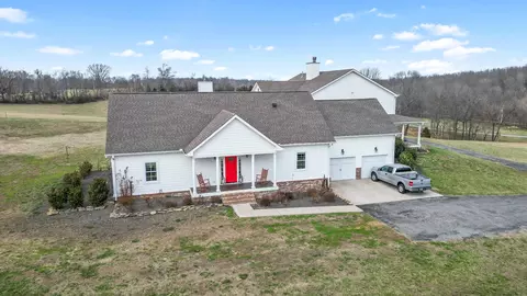 Exterior - 1103 Rogues Fork Rd, Bethpage, TN 37022 photo 6 of 36
