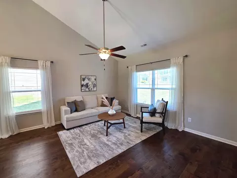 408 Barbaro Ct, Burns, TN 37029