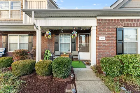 2053 George Buchanan Dr, La Vergne, TN 37086