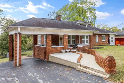1708 Cedar Ln, Knoxville, TN 37918