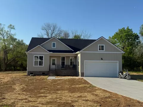 1037 Northside Dr, Dickson, TN 37055