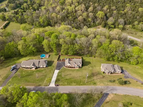 View/Area - 1548 Heller Rdg, Spring Hill, TN 37174 photo 4 of 10