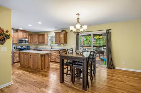 Dining - 1548 Heller Rdg, Spring Hill, TN 37174 photo 2 of 3