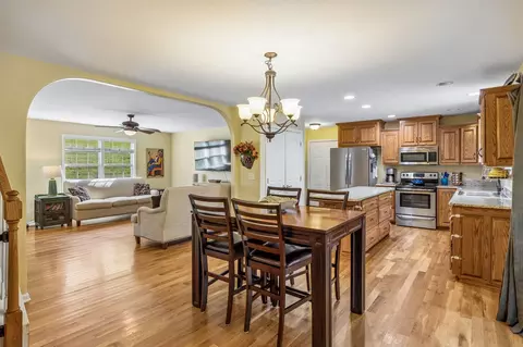 Dining - 1548 Heller Rdg, Spring Hill, TN 37174 photo 3 of 3
