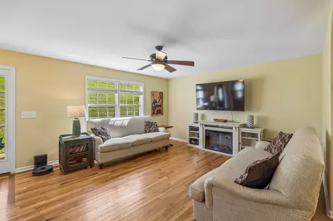 Living - 1548 Heller Rdg, Spring Hill, TN 37174 photo 7 of 7