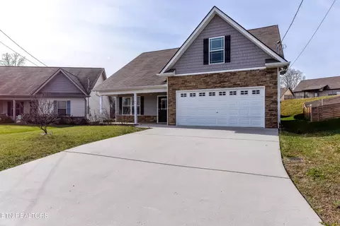 1125 Blackstone View Ln, Knoxville, TN 37932