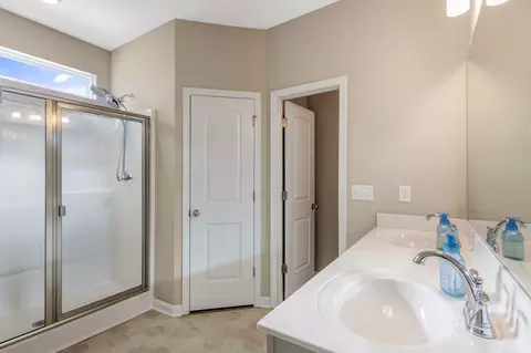 Bath - 369 Ruby Cate Way, Murfreesboro, TN 37128 photo 3 of 3