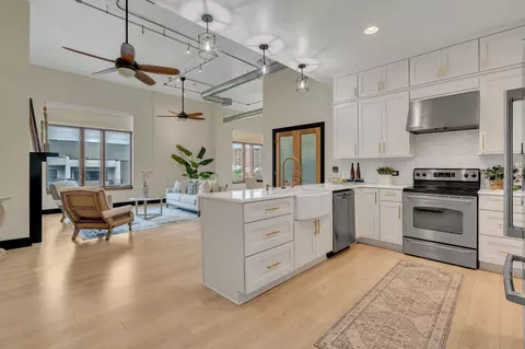 205 31st Ave N #303, Nashville, TN 37203