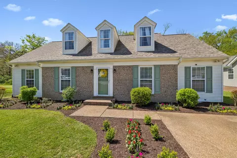 1321 Branchside Ct, Thompsons Station, TN 37179