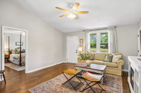Living - 8617 Maple St, Murfreesboro, TN 37129 photo 1 of 1