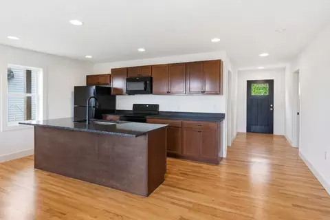 923 S 13th Ct, Nashville, TN 37206