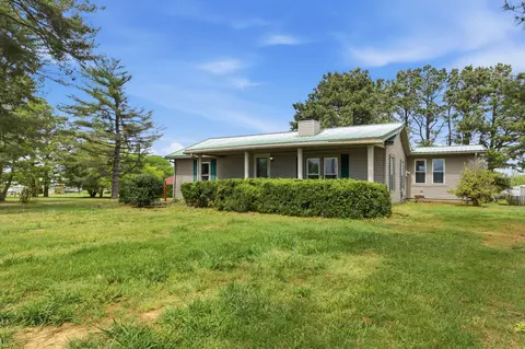 2495 Highway 52 E, Portland, TN 37148