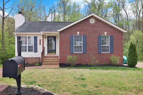 2732 Airwood Dr, Nashville, TN 37214