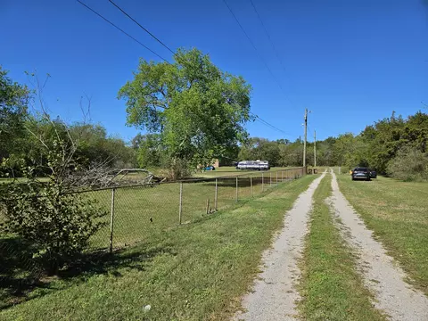 3961 Pheasant Dr, Nashville, TN 37218