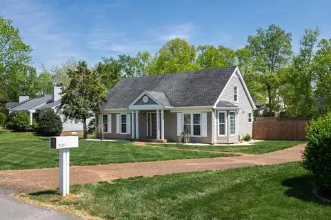 540 Riverview Dr, Franklin, TN 37064