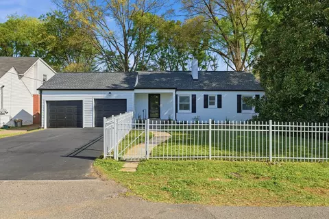 608 Lynn St, Murfreesboro, TN 37129