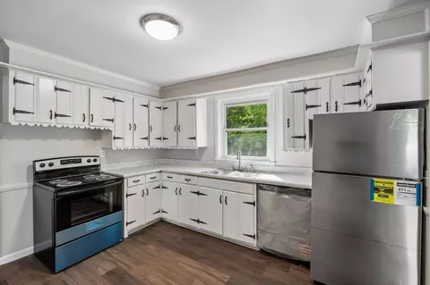 1003 Twin Creek Rd, Charlotte, TN 37036