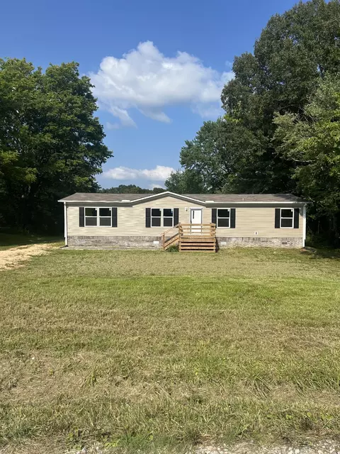 177 Georgia Ave S, Parsons, TN 38363