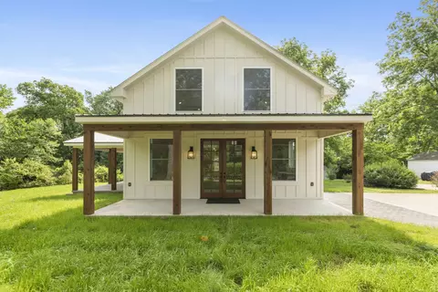 97 Barnwell Ave, Centerville, TN 37033