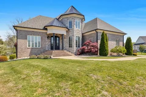 835 Savannah West Ct, Springfield, TN 37172