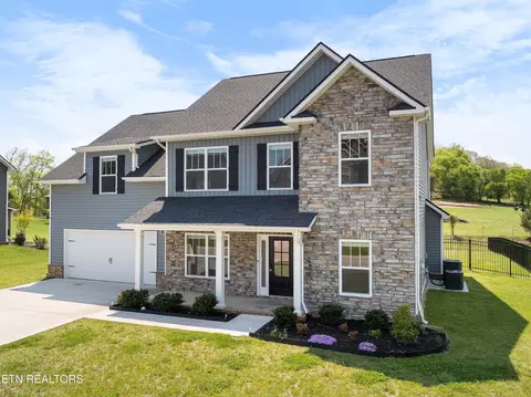 2013 Farm Blvd, Sevierville, TN 37876
