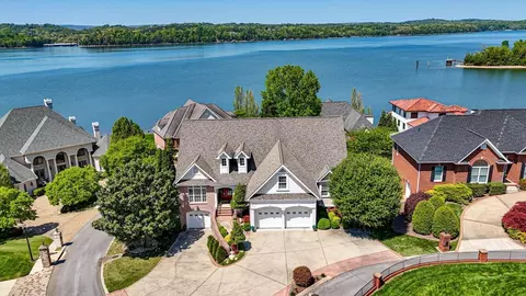 4448 Sailmaker Cir, Chattanooga, TN 37416